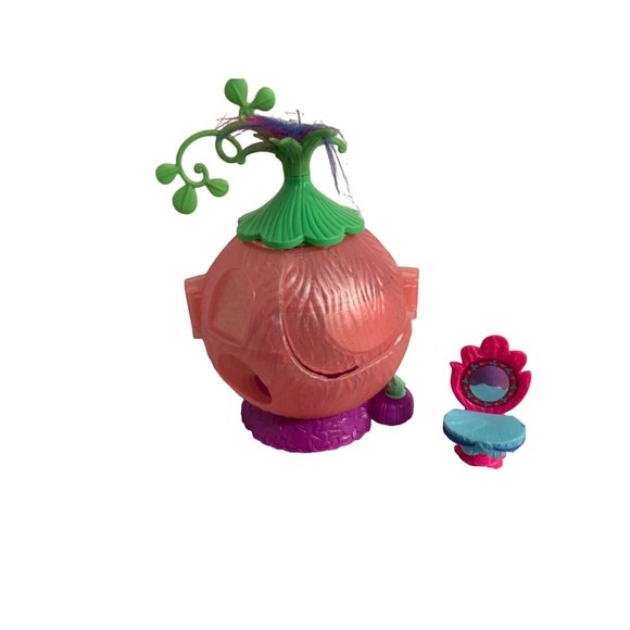 Dreamworks Trolls Poppy & Branch Tree House Pod Playset w/ figure & accessories - Picture 5 of 5